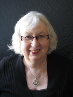 Dr Carolyn Reinhart